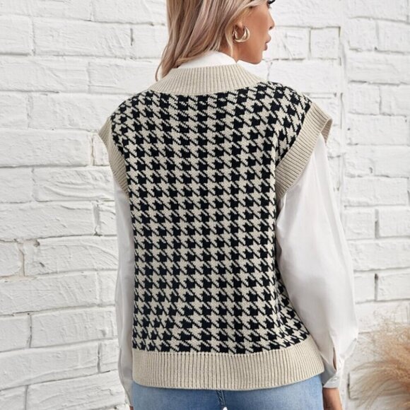 Houndstooth Ladies Sweater Vest Classic Comfy Academia Heritage Capsule WR - Picture 4 of 11